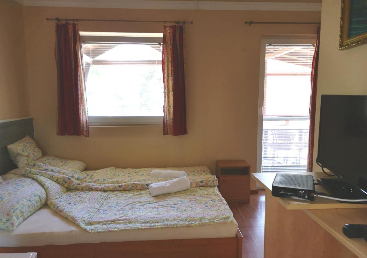 Vitorlás Apartmanház Siófok Exterior foto